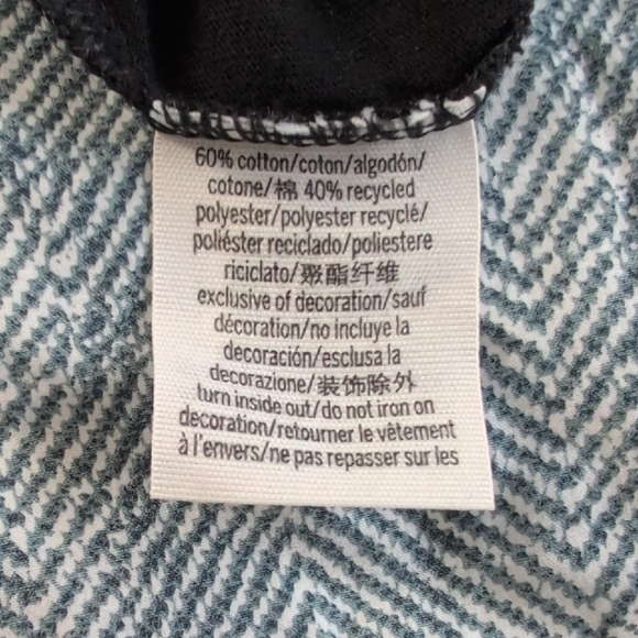 VS PINK  Tank Top - Picture 4 of 4